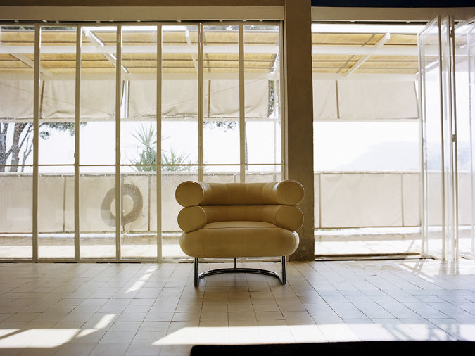  Eileen Gray